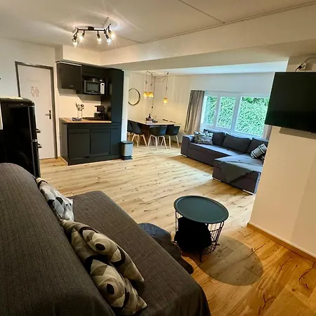 Avec Apartment *